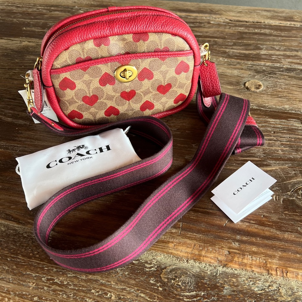 COACH Camera Bag In Signature Canvas With Heart Print NEW WITH DUST BAG